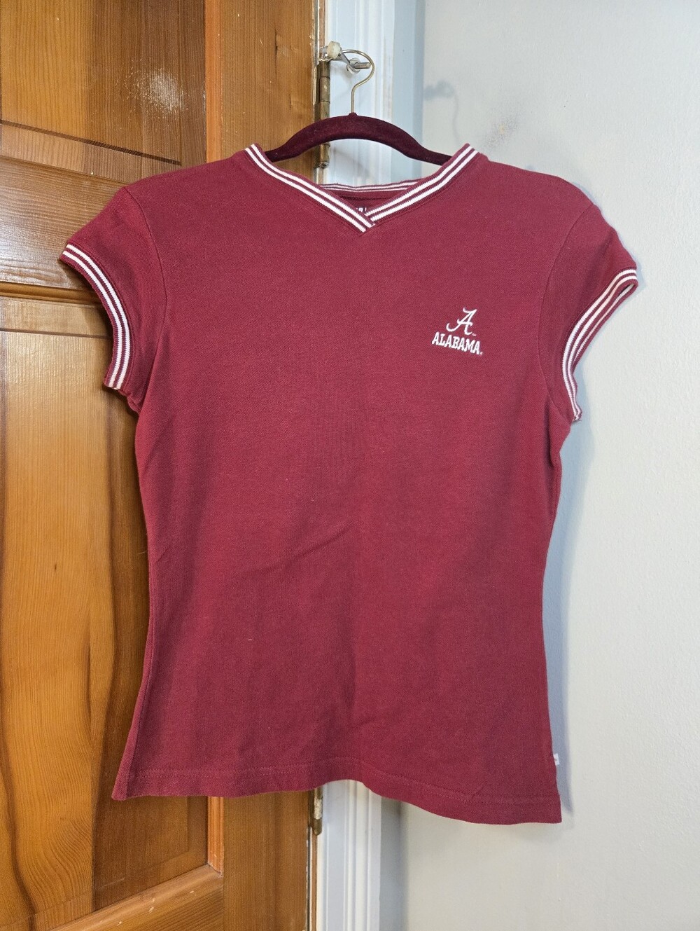 University Of Alabama Crimson Tide Women's Short Sleeve V-Neck Tee - Crimson